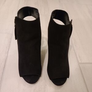 BLACK Bootie Block Heels Size 9